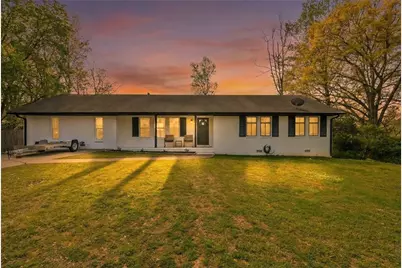 150 Sims Street, Winder, GA 30680 - Photo 9