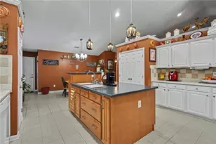 1405 Shiloh Oaks Dr, Loganville, GA 30052 - Photo 9