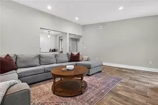 825 Lake Forest Cir, Roswell, GA 30076 - Photo 7