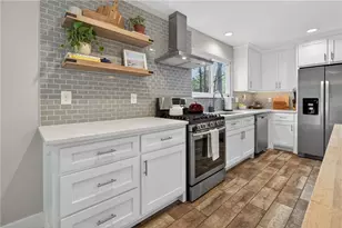 825 Lake Forest Cir, Roswell, GA 30076 - Photo 19