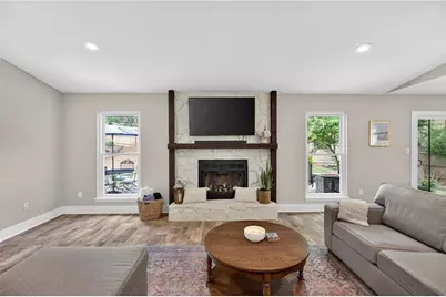 825 Lake Forest Circle, Roswell, GA 30076 - Photo 9