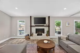 825 Lake Forest Cir, Roswell, GA 30076 - Photo 9