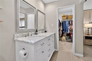 825 Lake Forest Cir, Roswell, GA 30076 - Photo 29