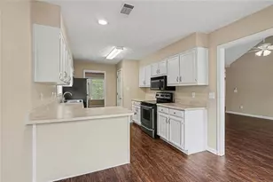 4615 Wheeler Creek Dr, Hoschton, GA 30548 - Photo 5