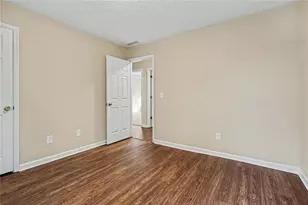 4615 Wheeler Creek Dr, Hoschton, GA 30548 - Photo 9