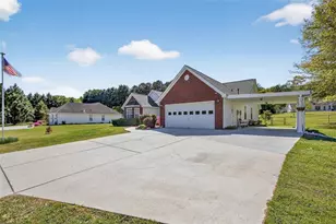 3565 Skyland Dr, Loganville, GA 30052 - Photo 3