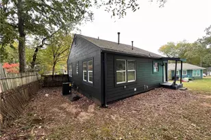 1891 Connally Dr, Atlanta, GA 30344 - Photo 3