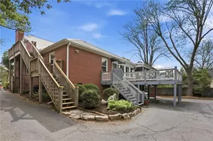 665 Iroquois Dr NE, Marietta, GA 30060 - Photo 31