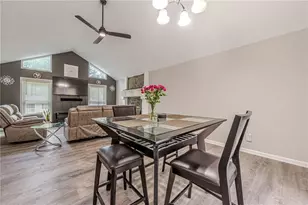 2340 Danielle Ct, Marietta, GA 30062 - Photo 9