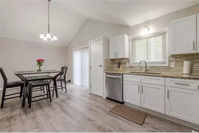 2340 Danielle Court, Marietta, GA 30062 - Photo 13