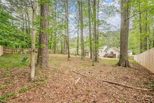 2340 Danielle Ct, Marietta, GA 30062 - Photo 29