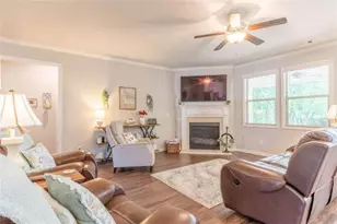 1079 Kingswood Wy, Hoschton, GA 30548 - Photo 7