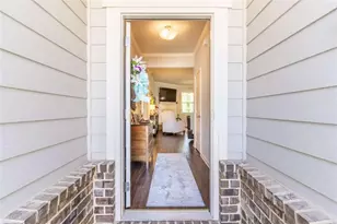 1079 Kingswood Wy, Hoschton, GA 30548 - Photo 3