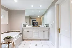 1311 Roxboro Dr, Atlanta, GA 30324 - Photo 15