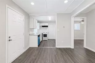 2146 Brookview Dr NE, Conyers, GA 30013 - Photo 5