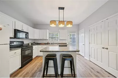 2147 Del Lago Circle #12, Kennesaw, GA 30152 - Photo 7