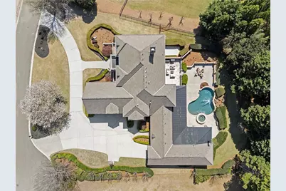 2725 Elkhorn Court, Cumming, GA 30041 - Photo 7