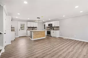 8778 Homewood Ct, Riverdale, GA 30274 - Photo 5