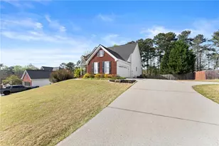 2490 Harbin Springs Cove, Dacula, GA 30019 - Photo 3