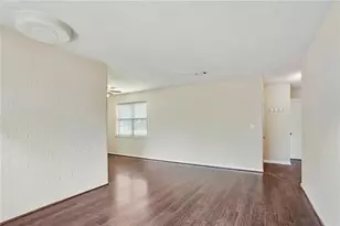 76 Sandalwood Cir, Lawrenceville, GA 30046 - Photo 5