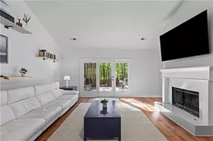 245 E Creek Cir, Roswell, GA 30076 - Photo 9