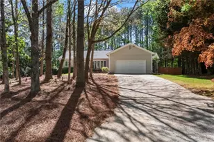 245 E Creek Cir, Roswell, GA 30076 - Photo 3