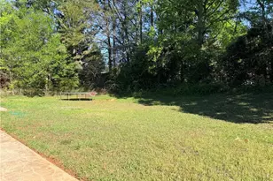 4450 Abingdon Dr, Stone Mountain, GA 30083 - Photo 5