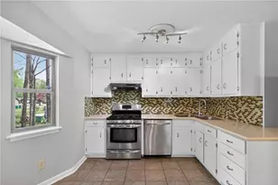 4149 Silver Hill Ct, Snellville, GA 30039 - Photo 9