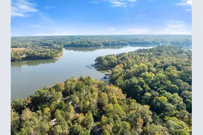 773 Shorewood Circle, Toccoa, GA 30577 - Photo 33