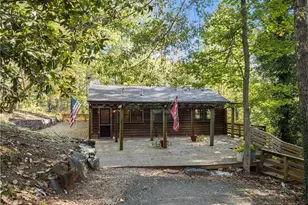 773 Shorewood Cir, Toccoa, GA 30577 - Photo 3