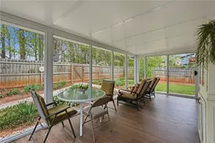 6630 Brittney Ln, Cumming, GA 30040 - Photo 9