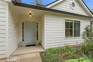 6630 Brittney Ln, Cumming, GA 30040 - Photo 11