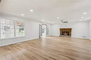 2692 Wellington Dr, Marietta, GA 30062 - Photo 7