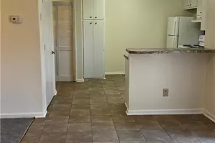 7025 Brentwood Ct, Riverdale, GA 30296 - Photo 5