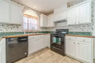 1545 Summit Pond Cir, Loganville, GA 30052 - Photo 19