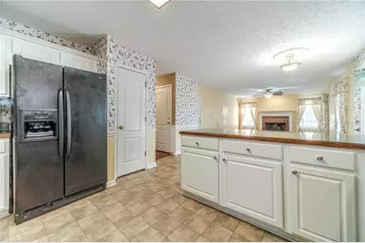 1545 Summit Pond Circle, Loganville, GA 30052 - Photo 15