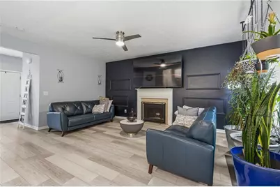 906 Milton Circle, Loganville, GA 30052 - Photo 7