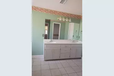 5975 Cedar Lake Trail, Loganville, GA 30052 - Photo 15