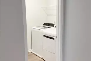 481 Crown Dr, Emerson, GA 30137 - Photo 9