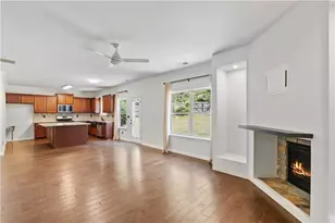 3945 Silverthorn Trce, Cumming, GA 30028 - Photo 17