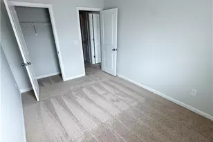 479 Crown Dr, Emerson, GA 30137 - Photo 17