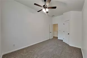 1371 Key Manor Ln, Lawrenceville, GA 30045 - Photo 11