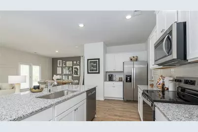 5435 Baybrook Circle, College Park, GA 30349 - Photo 11