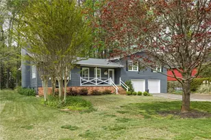 3851 Meadow Ln, Marietta, GA 30062 - Photo 15