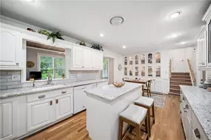 3851 Meadow Ln, Marietta, GA 30062 - Photo 3