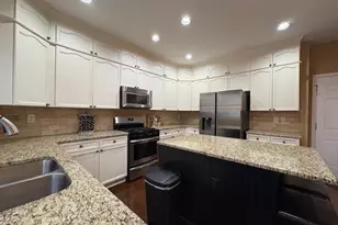 902 Daylight Cir, Lawrenceville, GA 30045 - Photo 13