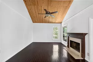 4480 Indian Trace Dr, Alpharetta, GA 30004 - Photo 21