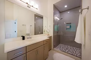 1064 Davis Cir NW, Atlanta, GA 30318 - Photo 45