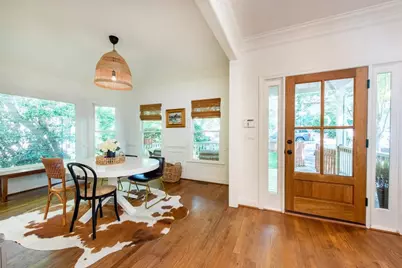 1064 Davis Circle NW, Atlanta, GA 30318 - Photo 5