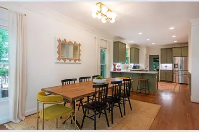 1064 Davis Circle NW, Atlanta, GA 30318 - Photo 17